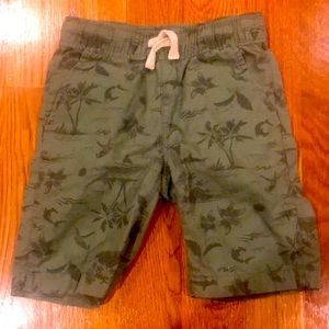 Cute kids shorts army green size 7